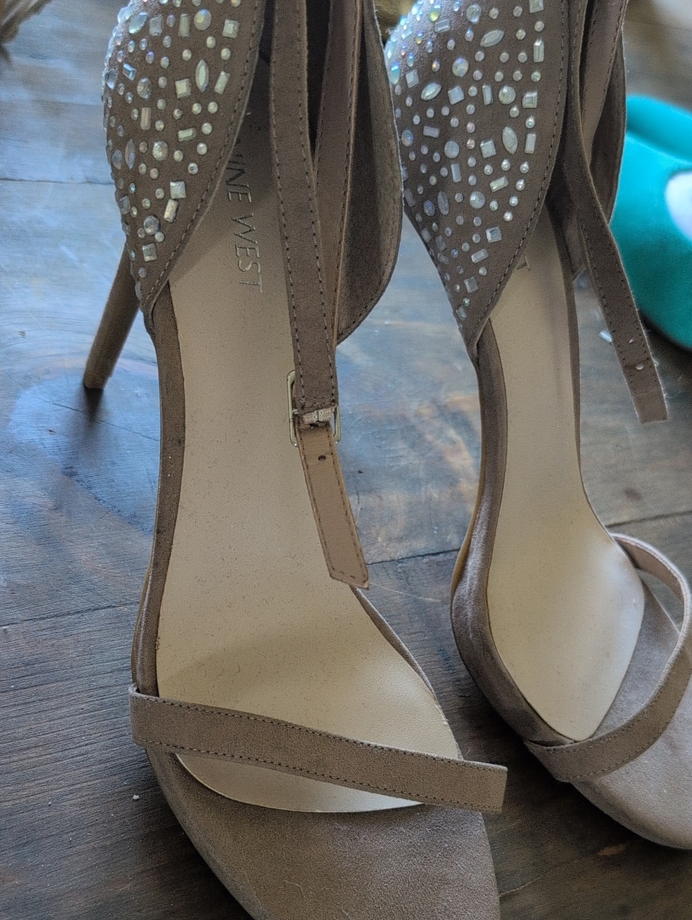 Dazzling Nine West Stiletto Ankle Fasten, Size 11, Sparkly Heels, Sandle